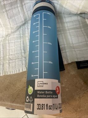Livarno Home Blue Water Bottle - 33.81 fl oz